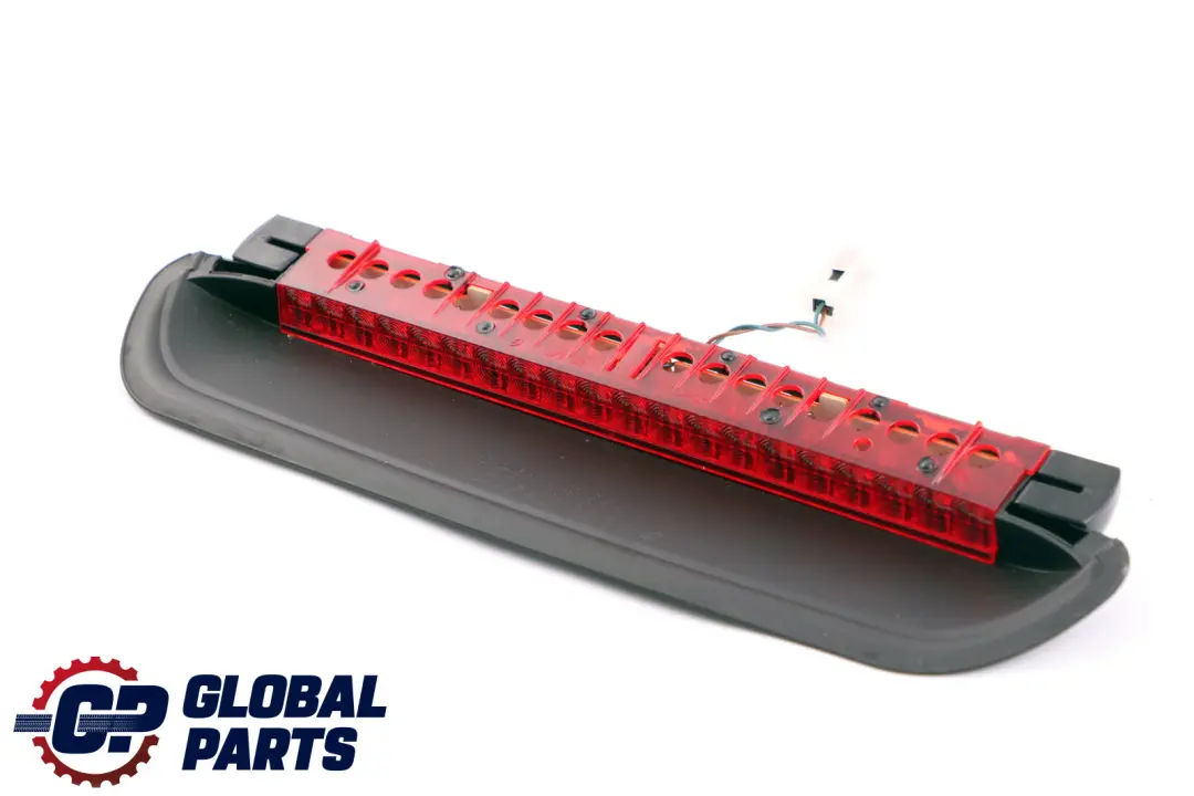 Troisième Feu Stop Arrière pour BMW E92 LCI à propos du numéro de pièce 7174628 BMW E92 LCI Troisième Feu Stop Arrière - SKU 7174628 - Numéro de pièce 7174628