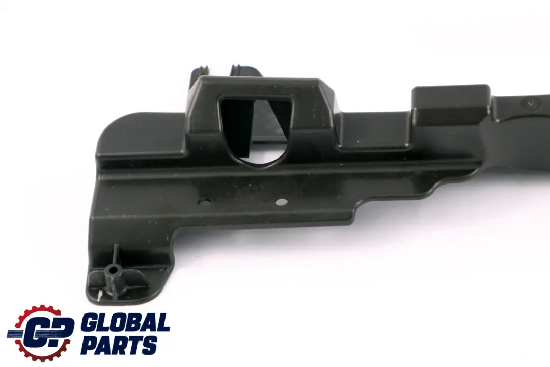 Leadership Dessous Centre 7250966 pour Mini Clubman R55 LCI à propos du numéro de pièce 7174704 Mini Clubman R55 LCI Leadership Dessous Centre 7250966 - SKU 7174704 - Numéro de pièce 7174704