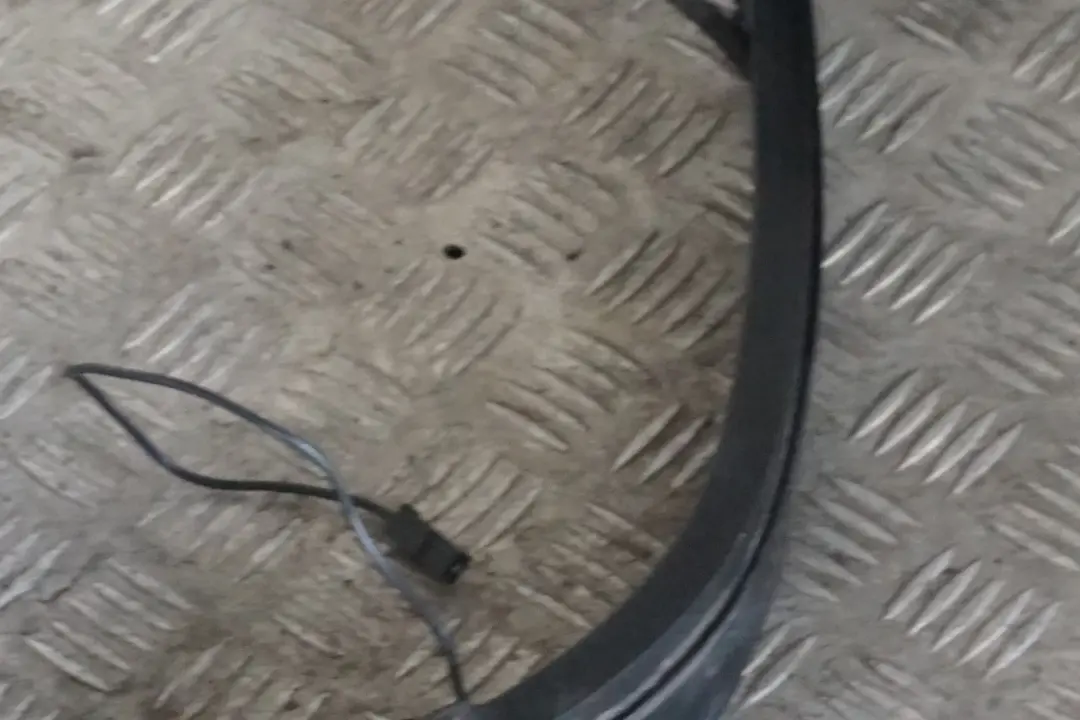 Verdeck Spannbügel Abdeckung Halterung für Mini R52 Cabrio mit Teilenummer 7174766 Mini R52 Cabrio Verdeck Spannbügel Abdeckung Halterung - SKU 7174766 - Teilenummer 7174766