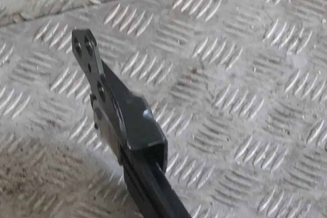 Verdeck Spannbügel Abdeckung Halterung für Mini R52 Cabrio mit Teilenummer 7174766 Mini R52 Cabrio Verdeck Spannbügel Abdeckung Halterung - SKU 7174766 - Teilenummer 7174766