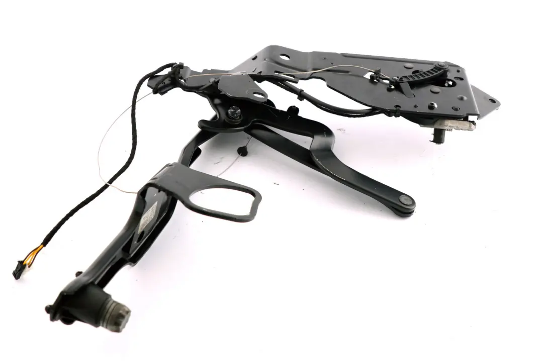 Left N/S Folding Top Roof Mechanism Hinge to BMW E88 Convertible with Part number 7174773 BMW E88 Convertible Left N/S Folding Top Roof Mechanism Hinge - SKU 7174773 - Part number 7174773