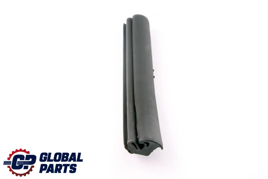 Guidage de Fenetre Centre Droite pour BMW 1 E88 à propos du numéro de pièce 7174776 BMW 1 E88 Guidage de Fenetre Centre Droite - SKU 7174776 - Numéro de pièce 7174776