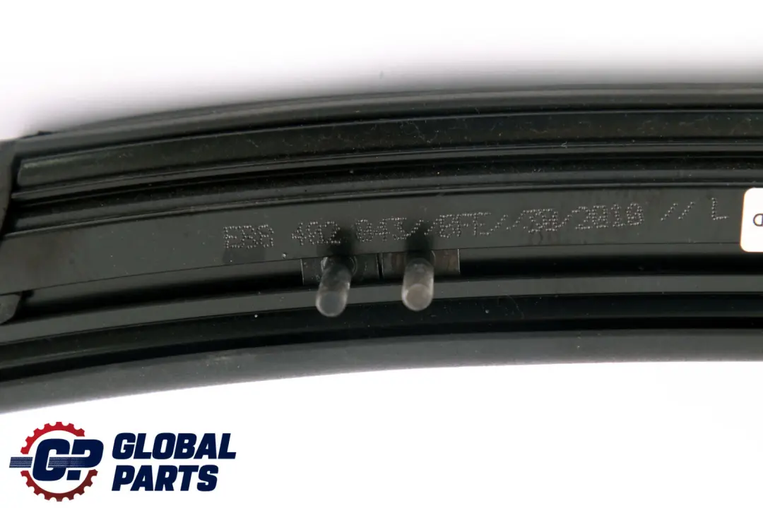 Binario Finestra Centro SX per BMW E88 con numero di parte 7174775 BMW E88 Binario Finestra Centro SX - SKU 7174775 - Numero di parte 7174775