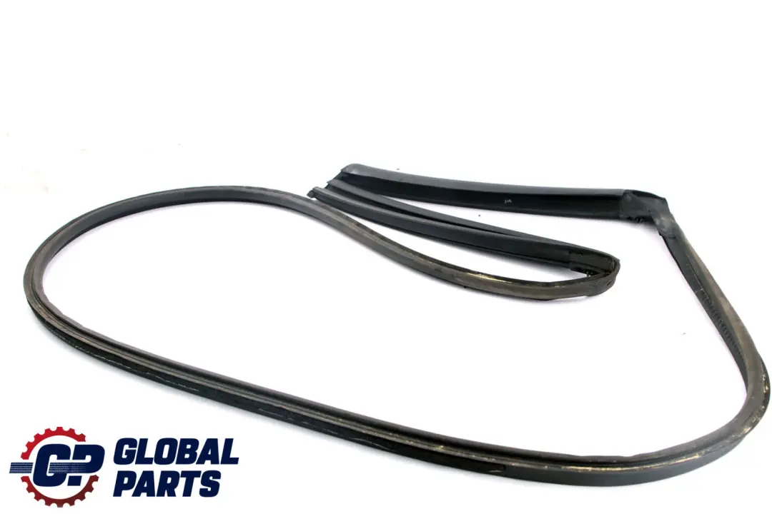 Fensterführung Hinten Verdeck für BMW 1 er E88 mit Teilenummer 7174800 BMW 1 er E88 Fensterführung Hinten Verdeck - SKU 7174800 - Teilenummer 7174800