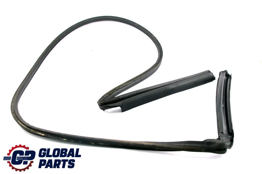 Guidage de Fenetre Arriere Capot pour BMW 1 E88 à propos du numéro de pièce 7174800 BMW 1 E88 Guidage de Fenetre Arriere Capot - SKU 7174800 - Numéro de pièce 7174800