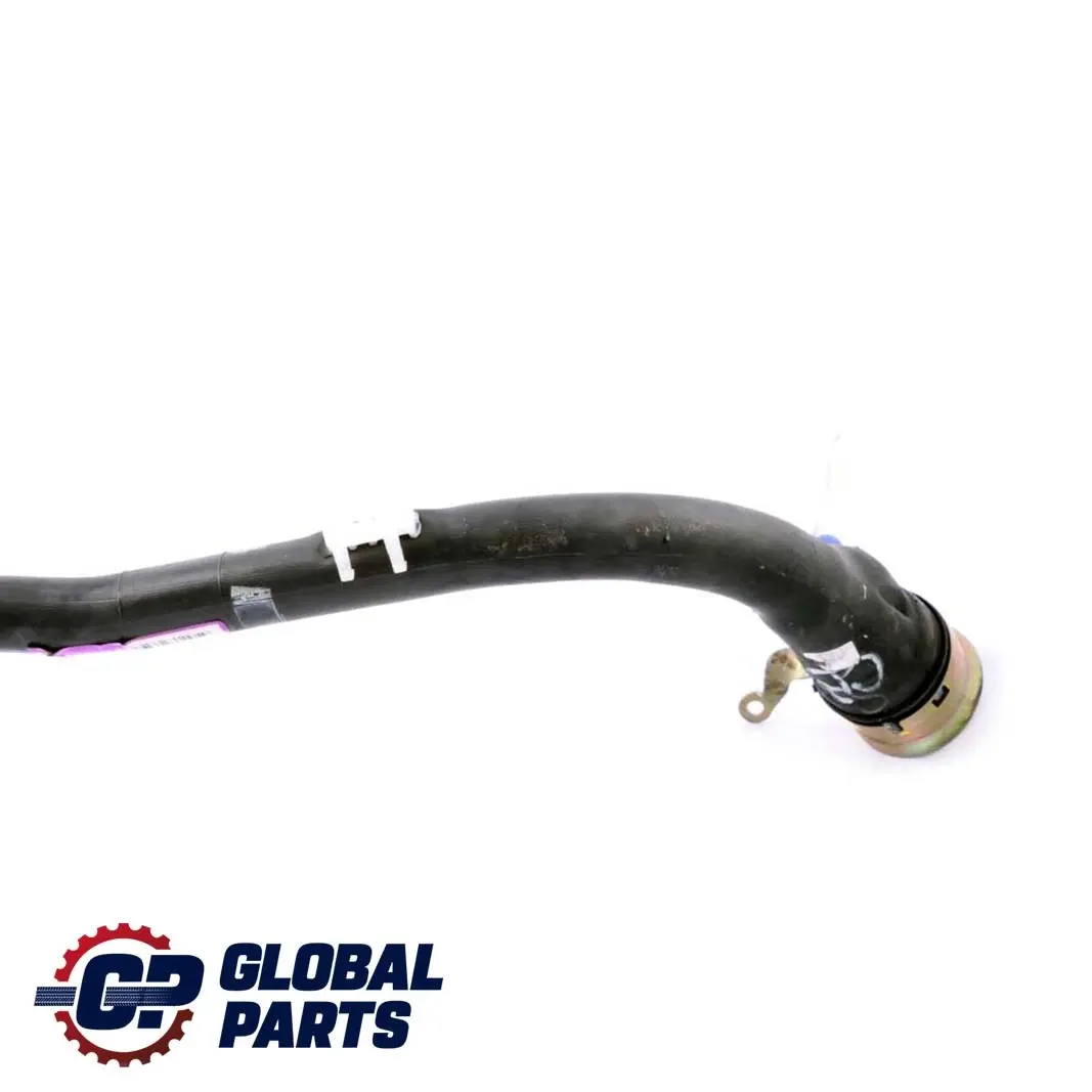 Bocchetta Plastica Benzina 6757770 per BMW X5 E53 con numero di parte 7175082 BMW X5 E53 Bocchetta Plastica Benzina 6757770 - SKU 7175082-1 - Numero di parte 7175082