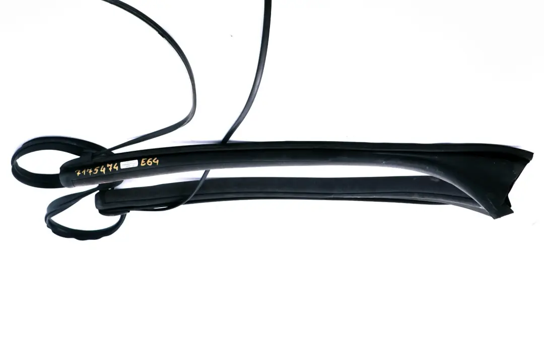 Sealing Windscreen Panel Column A Gasket Seal to BMW E64 Convertible with Part number 7175474 BMW E64 Convertible Sealing Windscreen Panel Column A Gasket Seal - SKU 7175474 - Part number 7175474