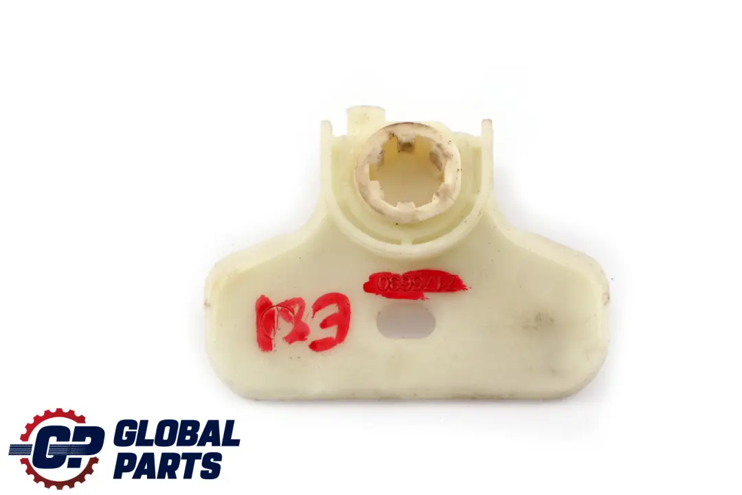 Soporte Embellecedor Puerta Delantera 5133 para BMW E81 E82 E88 con número de pieza 7175630 BMW E81 E82 E88 Soporte Embellecedor Puerta Delantera 5133 - SKU 7175630 - Número de pieza 7175630