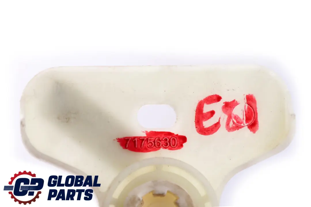 Supporto Porta Anteriore 5133 per BMW E81 E82 E88 con numero di parte 7175630 BMW E81 E82 E88 Supporto Porta Anteriore 5133 - SKU 7175630 - Numero di parte 7175630