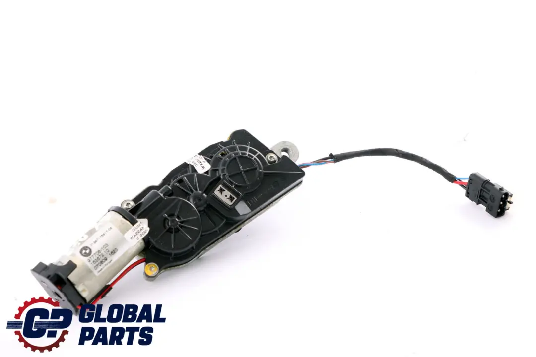 Lower Tailgate Soft Close Aid Lock Actuator Rear Lid to BMW X5 E70 with Part number 7175817 BMW X5 E70 Lower Tailgate Soft Close Aid Lock Actuator Rear Lid - SKU 7175817 - Part number 7175817