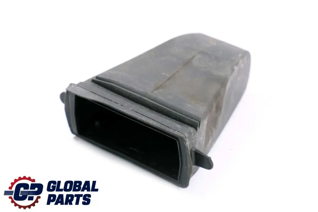 Lewa osłona zawiasu drzwi tył do BMW X5 E70 E70N LCI o numerze 7176423 BMW X5 E70 E70N LCI Lewa osłona zawiasu drzwi tył - SKU 7176423 - Numer Części 7176423