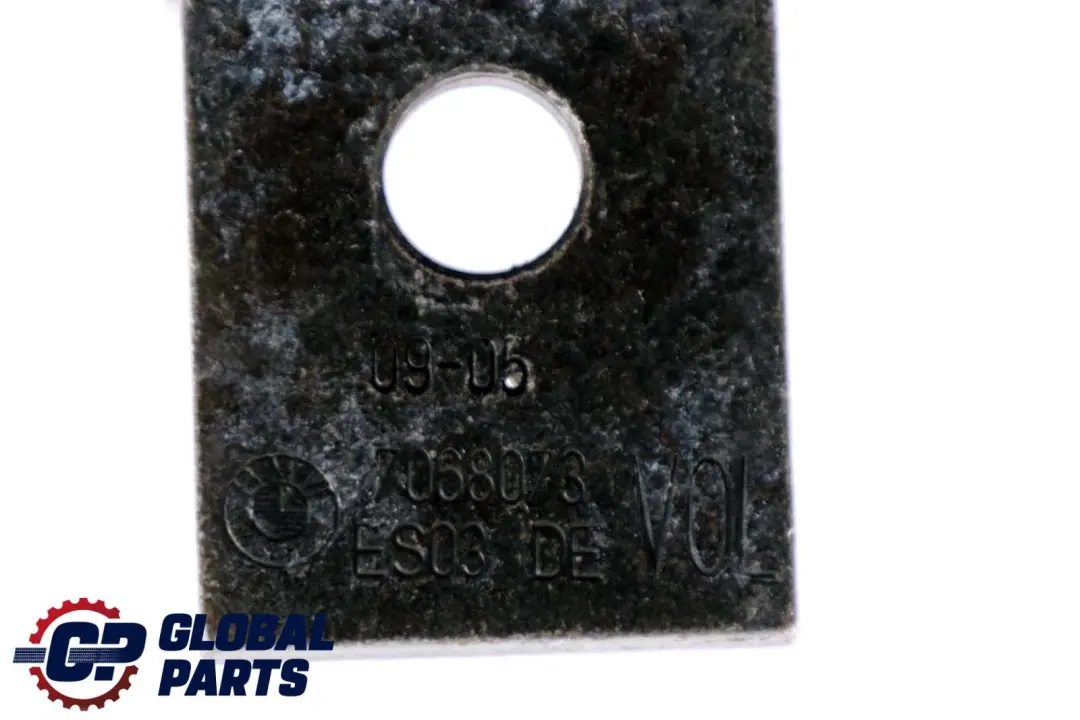 Front Left N/S Door Hinge Upper Sparkling Graphite A22 to BMW 5 Series E60 E61 with Part number 7176847 BMW 5 Series E60 E61 Front Left N/S Door Hinge Upper Sparkling Graphite A22 - SKU 7176847-SG - Part number 7176847