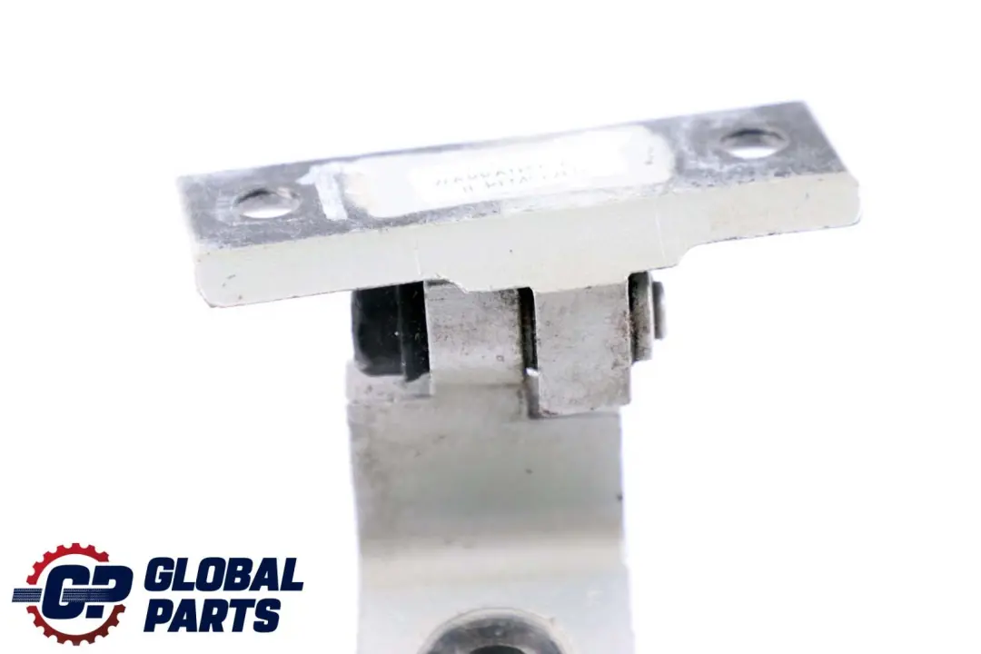 Front Right Door Upper Hinge Titansilber Silver to BMW 5 X5 Series E60 E61 E70 M5 with Part number 7068074 BMW 5 X5 Series E60 E61 E70 M5 Front Right Door Upper Hinge Titansilber Silver - SKU 7176848-TS - Part number 7068074