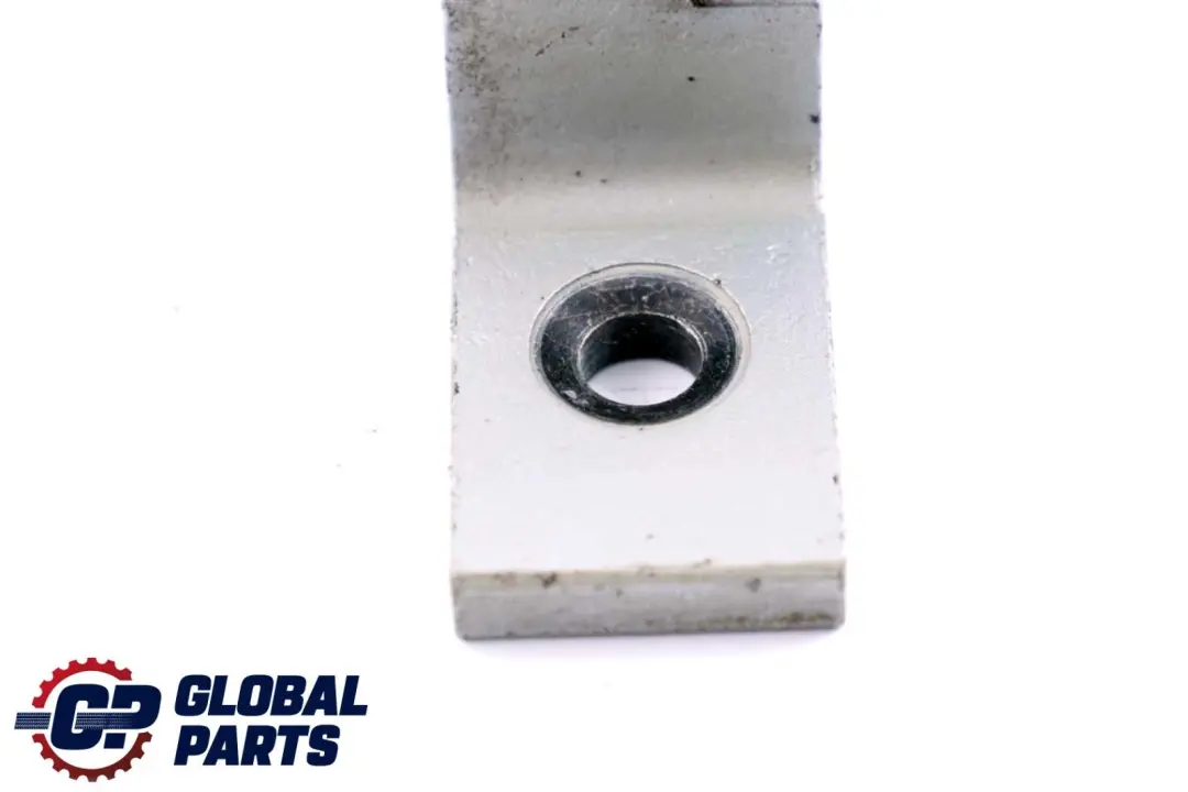 Front Right Door Upper Hinge Titansilber Silver to BMW 5 X5 Series E60 E61 E70 M5 with Part number 7068074 BMW 5 X5 Series E60 E61 E70 M5 Front Right Door Upper Hinge Titansilber Silver - SKU 7176848-TS - Part number 7068074