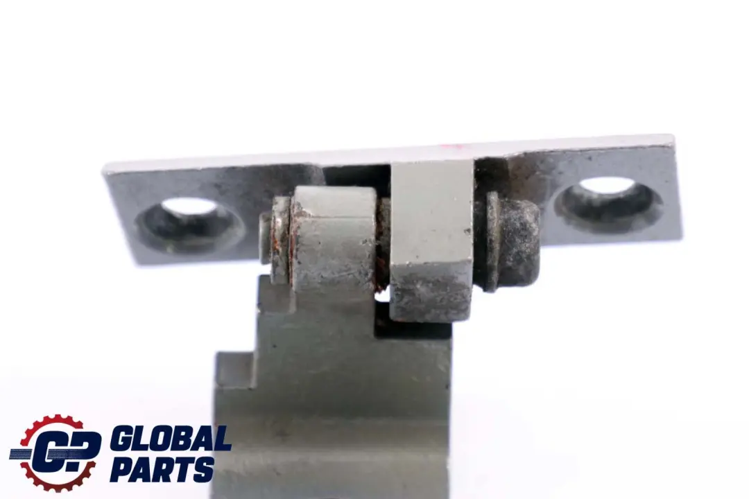 Front Right O/S Door Hinge Lower Sparkling Graphite A22 to BMW 5 Series E60 E61 with Part number 7068078 BMW 5 Series E60 E61 Front Right O/S Door Hinge Lower Sparkling Graphite A22 - SKU 7176850-SG - Part number 7068078