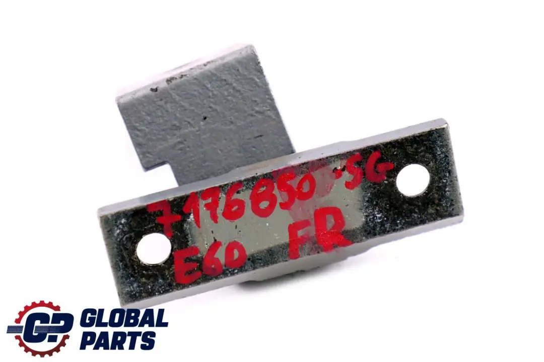 Türscharnier Vorn Unten Rechts Sparkling Graphite Metallic A2 für BMW 5 er E60 E61 mit Teilenummer 7068078 BMW 5 er E60 E61 Türscharnier Vorn Unten Rechts Sparkling Graphite Metallic A2 - SKU 7176850-SG - Teilenummer 7068078