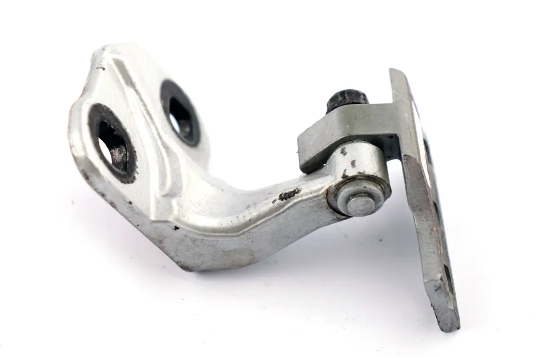 Türscharnier Unten Links Titansilber Metallic für BMW 7 er E65 E66 mit Teilenummer 7176861 BMW 7 er E65 E66 Türscharnier Unten Links Titansilber Metallic - SKU 7176861-TS - Teilenummer 7176861