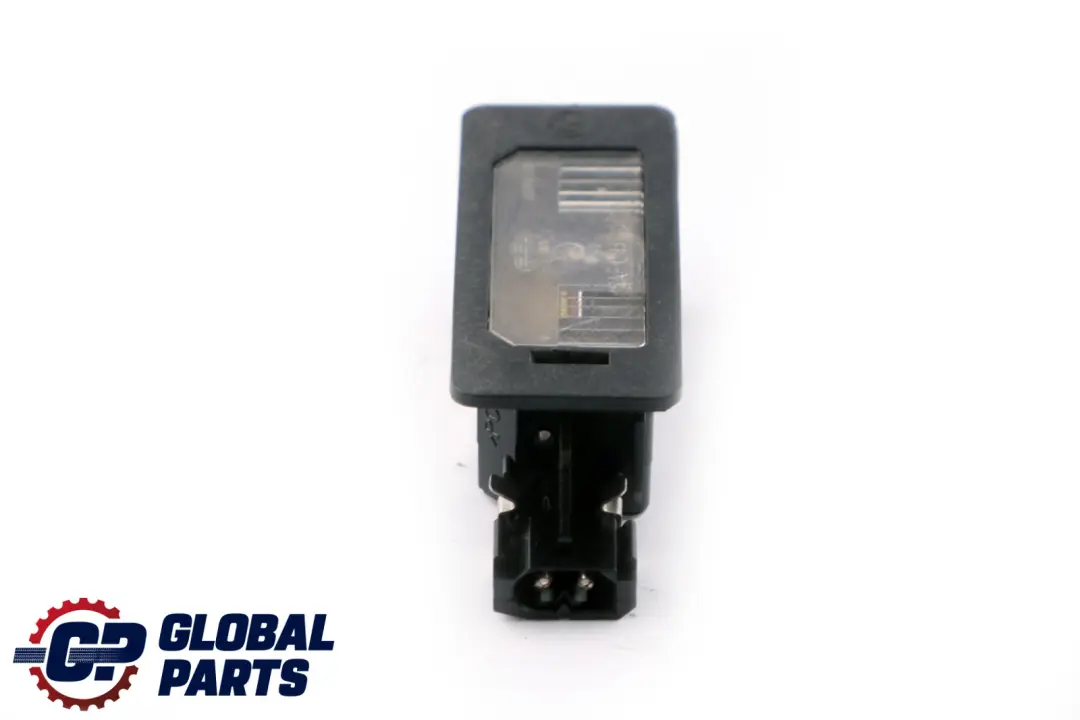 Lampe d'éclairage de plaque arrière pour BMW X5 E70 X6 E71 E93 à propos du numéro de pièce 7176934 BMW X5 E70 X6 E71 E93 Lampe d'éclairage de plaque arrière - SKU 7176934 - Numéro de pièce 7176934
