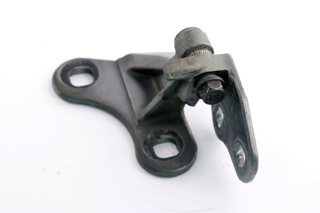 Door Hinge Bottom Lower Right O/S Sterlingrau Silver to BMW Z4 Series E85 with Part number 7051748 BMW Z4 Series E85 Door Hinge Bottom Lower Right O/S Sterlingrau Silver - SKU 7177258-STR - Part number 7051748