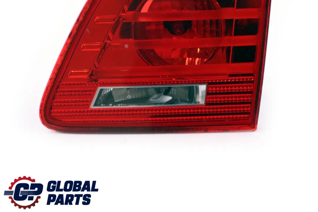 Luz Trasera Derecha Maletero Portón Trasero para BMW Serie 5 E61 LCI Touring con número de pieza 7177698 BMW Serie 5 E61 LCI Touring Luz Trasera Derecha Maletero Portón Trasero - SKU 7177698 - Número de pieza 7177698