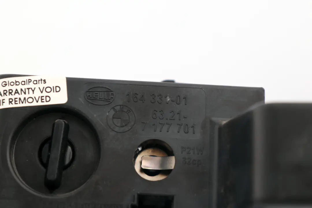 Light Bulb Left N/S Carrier For White Turn Indicator to BMW 5 Series E60 with Part number 7361881 BMW 5 Series E60 Light Bulb Left N/S Carrier For White Turn Indicator - SKU 7177701 - Part number 7361881