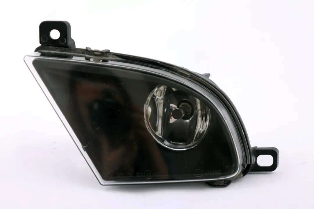 Fog Light BMW E60 E61 LCI Drivers Side Lamp Right O/S to with Part number 7177712 Fog Light BMW E60 E61 LCI Drivers Side Lamp Right O/S - SKU 7177712 - Part number 7177712