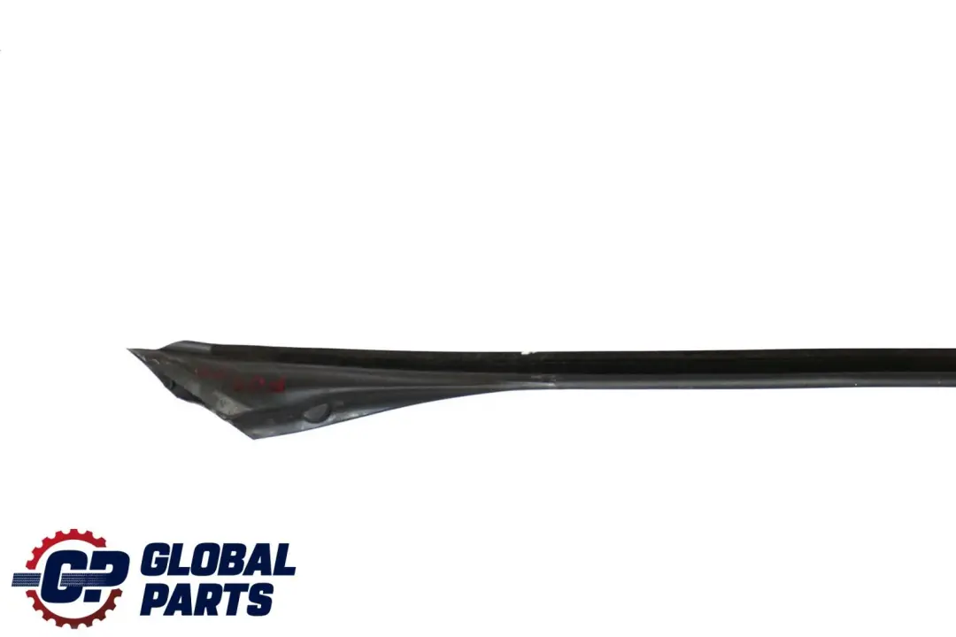 Uszczelka Drzwi Prawy Przód do BMW F01 F02 F03 o numerze 7178008 BMW F01 F02 F03 Uszczelka Drzwi Prawy Przód - SKU 7178008 - Numer Części 7178008