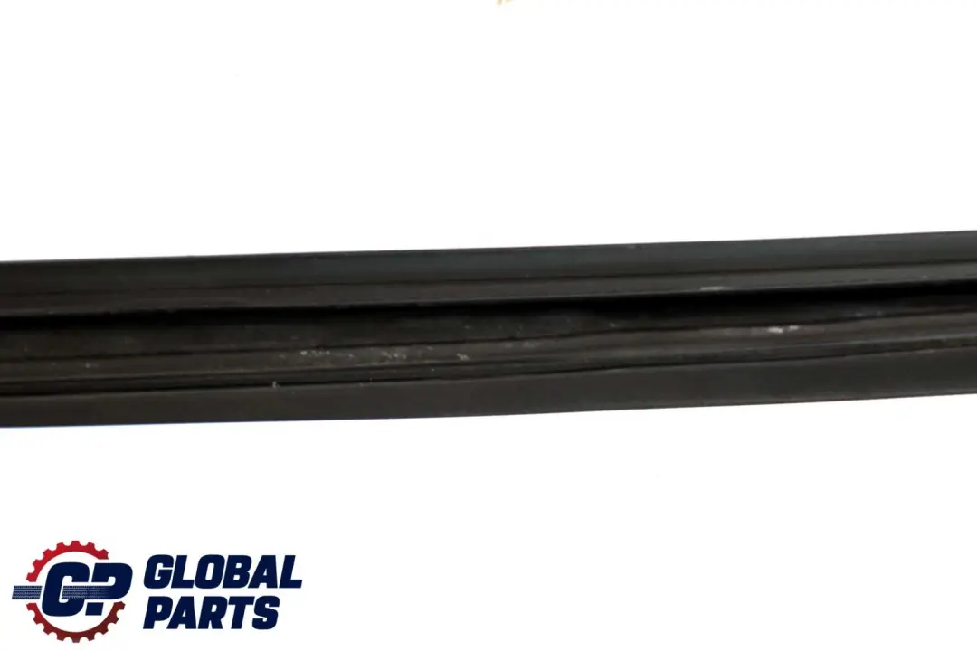 Junta Puerta Techo Delantera Derecha para BMW F01 F02 F03 con número de pieza 7178008 BMW F01 F02 F03 Junta Puerta Techo Delantera Derecha - SKU 7178008 - Número de pieza 7178008