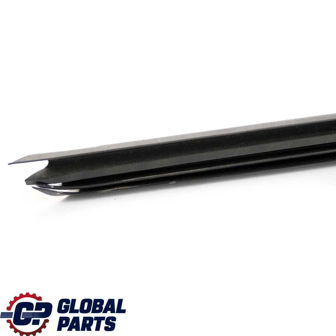 Chiusino Interno SX Portiera Posteriore per BMW 7 F01 F02 F04 con numero di parte 7178027 BMW 7 F01 F02 F04 Chiusino Interno SX Portiera Posteriore - SKU 7178027 - Numero di parte 7178027