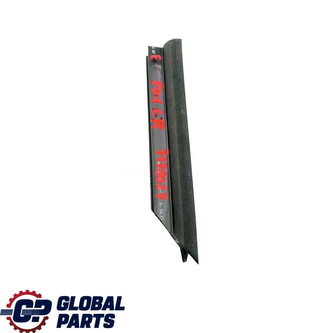 Chiusino Interno SX Portiera Posteriore per BMW 7 F01 F02 F04 con numero di parte 7178027 BMW 7 F01 F02 F04 Chiusino Interno SX Portiera Posteriore - SKU 7178027 - Numero di parte 7178027