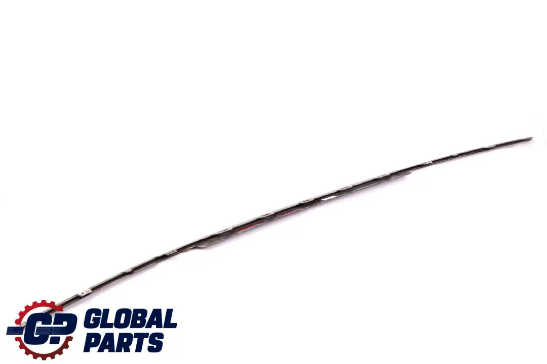 Rivestimento esterno barra anteriore Titansilber metallizzato per BMW E60N E61N LCI con numero di parte 7178096 BMW E60N E61N LCI Rivestimento esterno barra anteriore Titansilber metallizzato - SKU 7178096-TS - Numero di parte 7178096