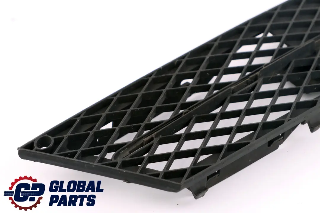 BMW 5 E60 E61 LCI Pare-chocs avant Grille centrale droite - SKU 7178110 - Numéro de pièce 7178110