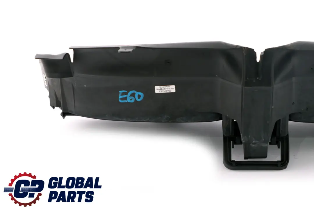 Panel Frontal Conducto Aire Control Flap Enfriamiento Superior para BMW E60 E61 LCI con número de pieza 7178116 BMW E60 E61 LCI Panel Frontal Conducto Aire Control Flap Enfriamiento Superior - SKU 7178116 - Número de pieza 7178116