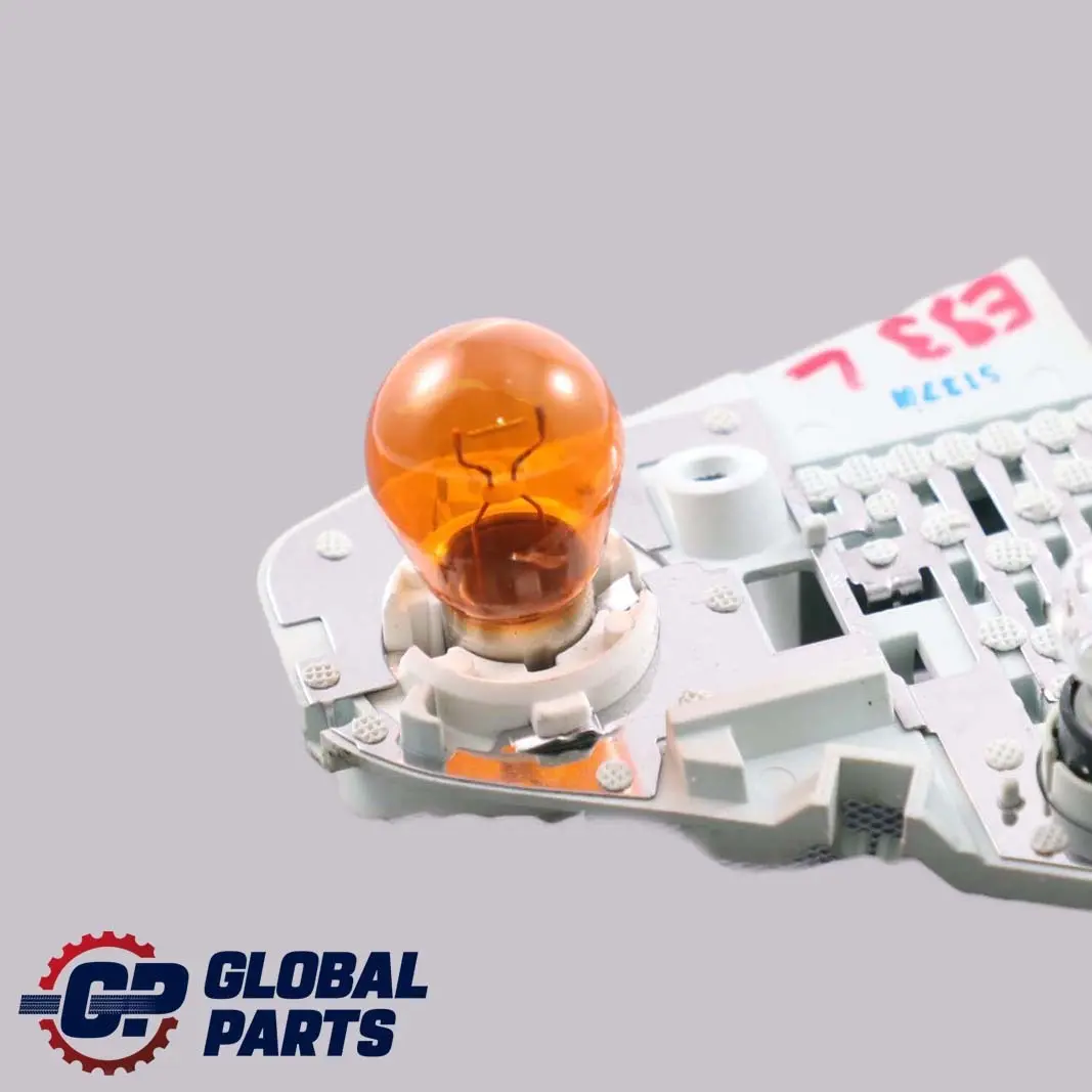 Boczny Panel Lampy Uchwyt Żarówki Gniazdo Tylne Lewe do BMW E93 o numerze 7178383 BMW E93 Boczny Panel Lampy Uchwyt Żarówki Gniazdo Tylne Lewe - SKU 7178383 - Numer Części 7178383