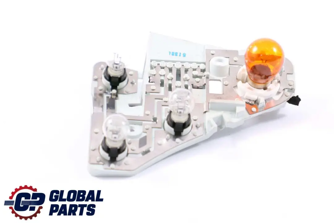 Side Panel Light Lamp Bulb Holder Socket Rear Right O/S to BMW E93 with Part number 7178384 BMW E93 Side Panel Light Lamp Bulb Holder Socket Rear Right O/S - SKU 7178384 - Part number 7178384