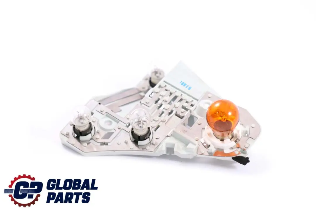 Panel Lateral Luz Lámpara Portalámparas Enchufe Trasero Derecho para BMW E93 con número de pieza 7178384 BMW E93 Panel Lateral Luz Lámpara Portalámparas Enchufe Trasero Derecho - SKU 7178384 - Número de pieza 7178384