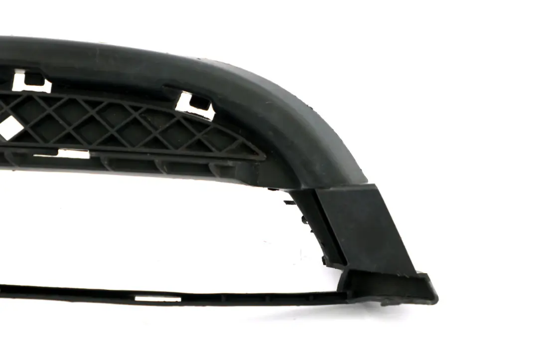 Support de Pare Chocs Avant Phare Anti Brouillard Droit O/S pour BMW E82 E88 à propos du numéro de pièce 7178712 BMW E82 E88 Support de Pare Chocs Avant Phare Anti Brouillard Droit O/S - SKU 7178712 - Numéro de pièce 7178712