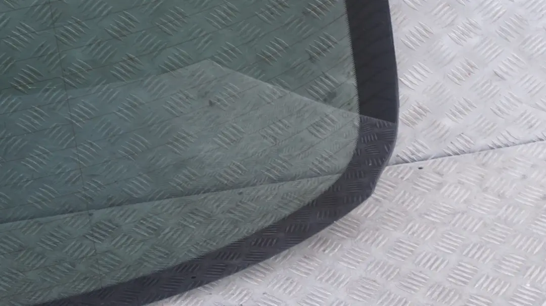 Window Glazing Glass Black Tinted AS3 to BMW 3 Series E92 Coupe Rear with Part number 7178910 BMW 3 Series E92 Coupe Rear Window Glazing Glass Black Tinted AS3 - SKU 7178910 - Part number 7178910