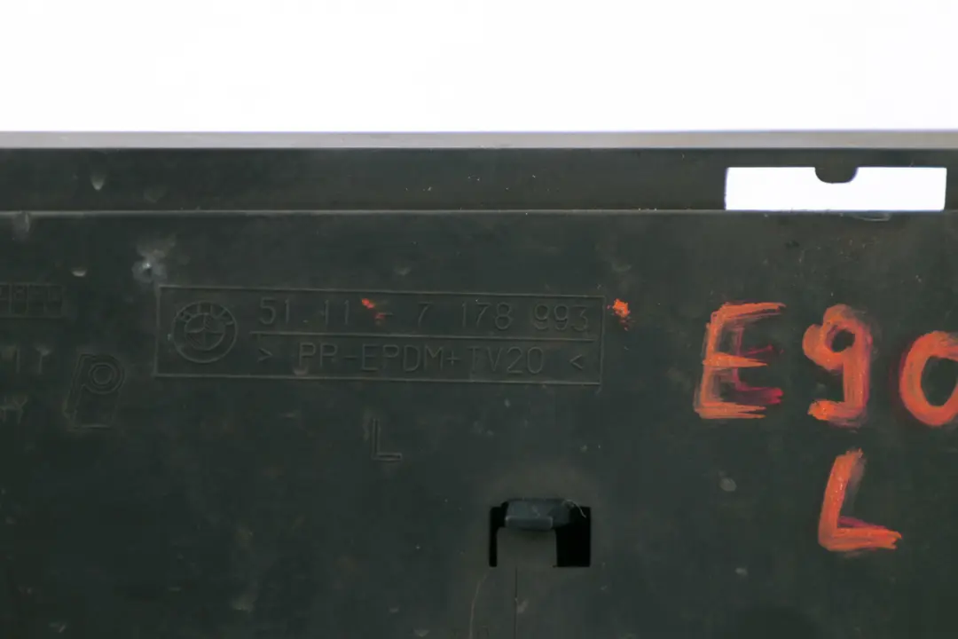 Front Bumper Grill BMW E90 E91 Lower Closed Grid Left N/S to with Part number 7178993 Front Bumper Grill BMW E90 E91 Lower Closed Grid Left N/S - SKU 7178993 - Part number 7178993