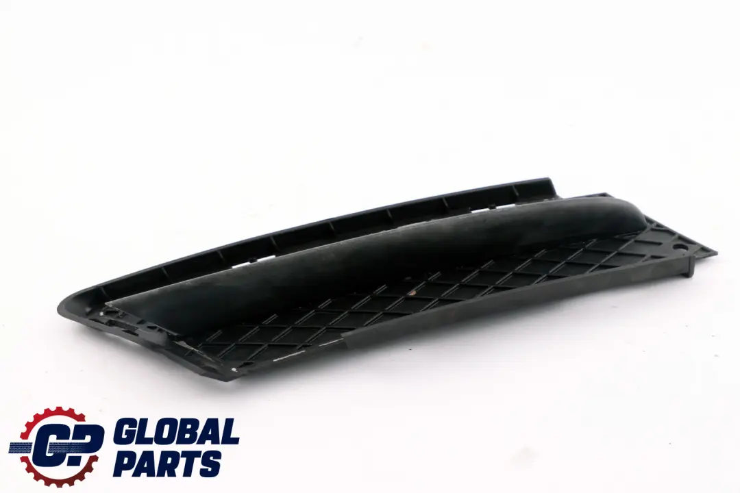 Rejilla Cerrada Parachoques Delantero Derecha Lado Exterior para BMW E90 E91 con número de pieza 7178994 BMW E90 E91 Rejilla Cerrada Parachoques Delantero Derecha Lado Exterior - SKU 7178994 - Número de pieza 7178994