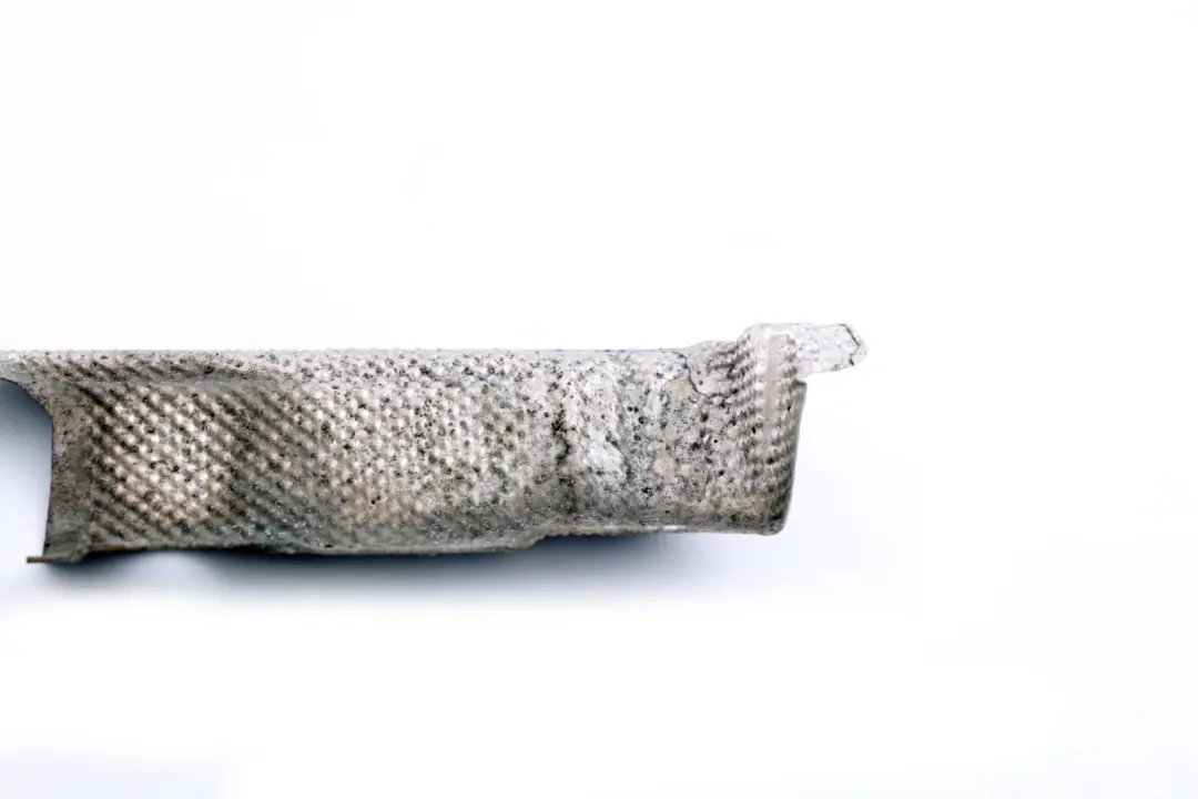 N45 320si Air Deflector Gearbox to BMW 3 Series E90 with Part number 7179001 BMW 3 Series E90 N45 320si Air Deflector Gearbox - SKU 7179001 - Part number 7179001