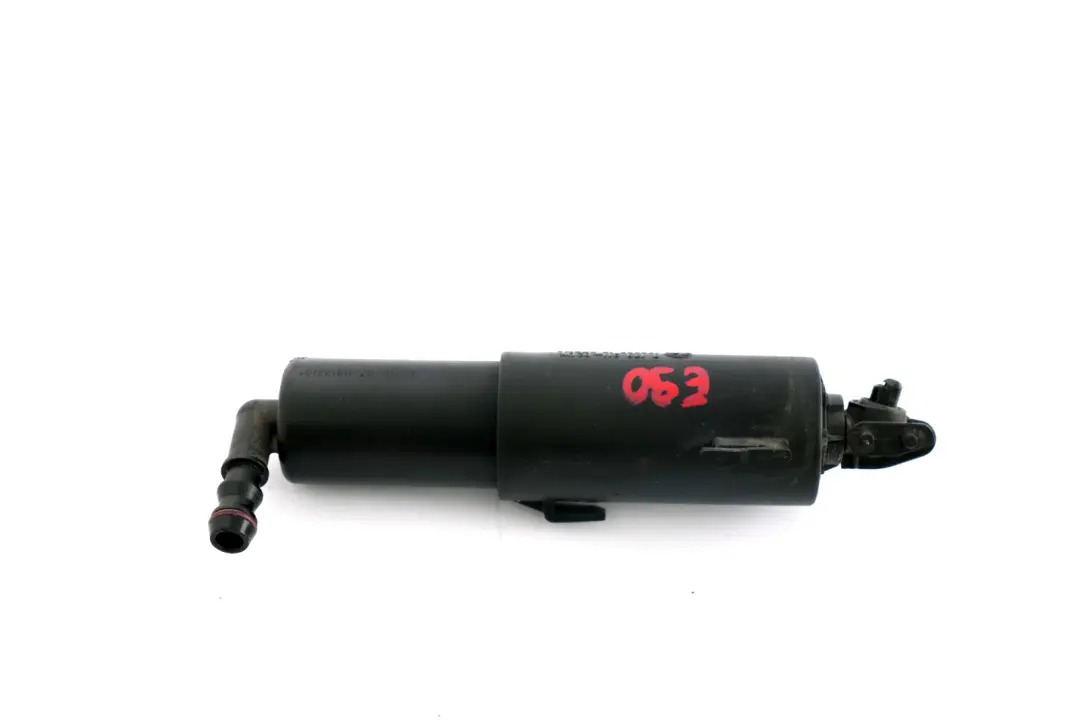 Ugello di Lavaggio Cilindro Lavafari per BMW E90 E91 E92 E93 LCI con numero di parte 7179311 BMW E90 E91 E92 E93 LCI Ugello di Lavaggio Cilindro Lavafari - SKU 7179311 - Numero di parte 7179311