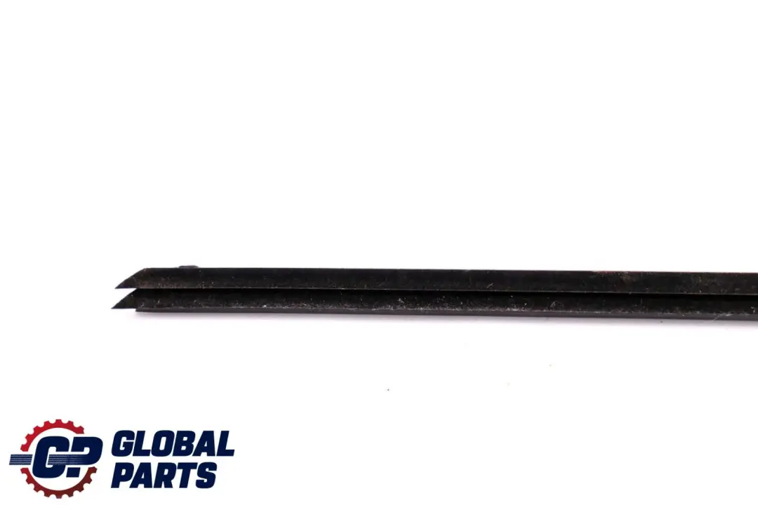 Front Left Door Inner Window Channel Cover pour BMW X6 Series E71 à propos du numéro de pièce 7179427 BMW X6 Series E71 Front Left Door Inner Window Channel Cover - SKU 7179427 - Numéro de pièce 7179427