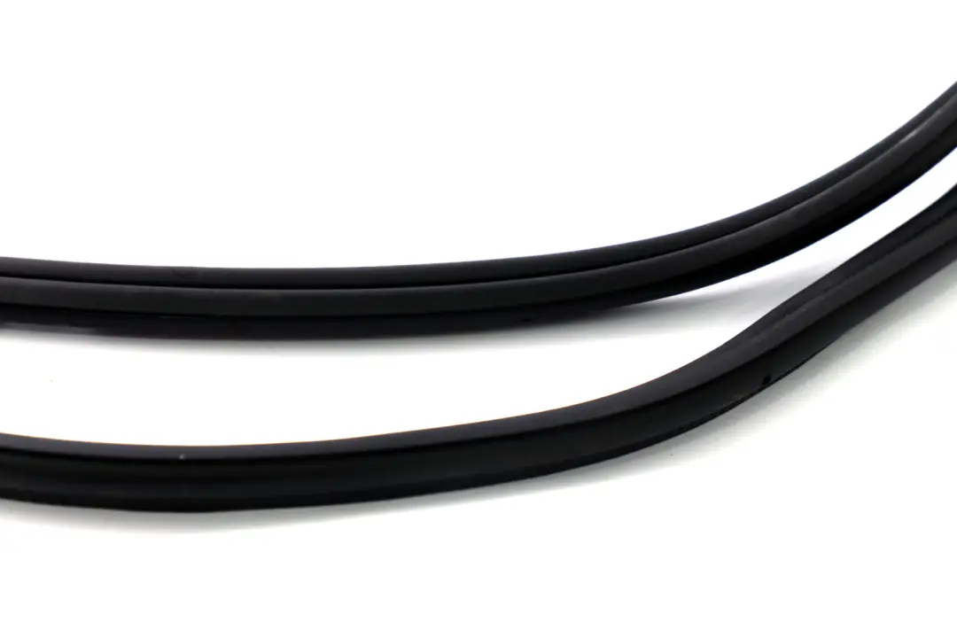 Seal BMW E65 E66 E67 Boot Trunk Lid Gasket Rubber Sealing Trim to Tailgate with Part number 7179970 Tailgate Seal BMW E65 E66 E67 Boot Trunk Lid Gasket Rubber Sealing Trim - SKU 7179970 - Part number 7179970