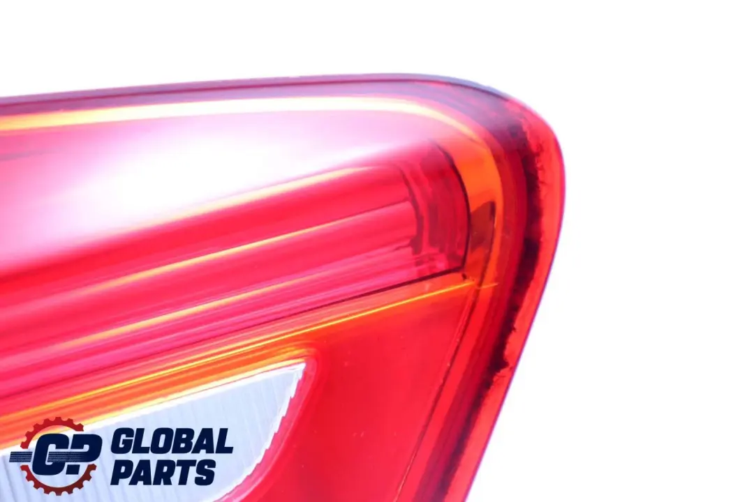 Tylne Światło W Panelu Bocznym Lampa Prawa do BMW X6 E71 o numerze 7179984 BMW X6 E71 Tylne Światło W Panelu Bocznym Lampa Prawa - SKU 7179984 - Numer Części 7179984