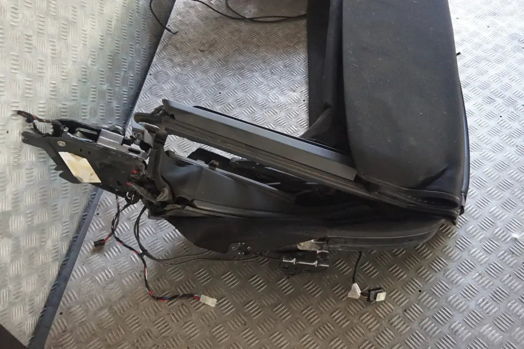 Roof Retractable Folding Top Hardtop to BMW Mini Cooper One R52 Cabrio Convertible with Part number 7180037 BMW Mini Cooper One R52 Cabrio Convertible Roof Retractable Folding Top Hardtop - SKU 7180037 - Part number 7180037