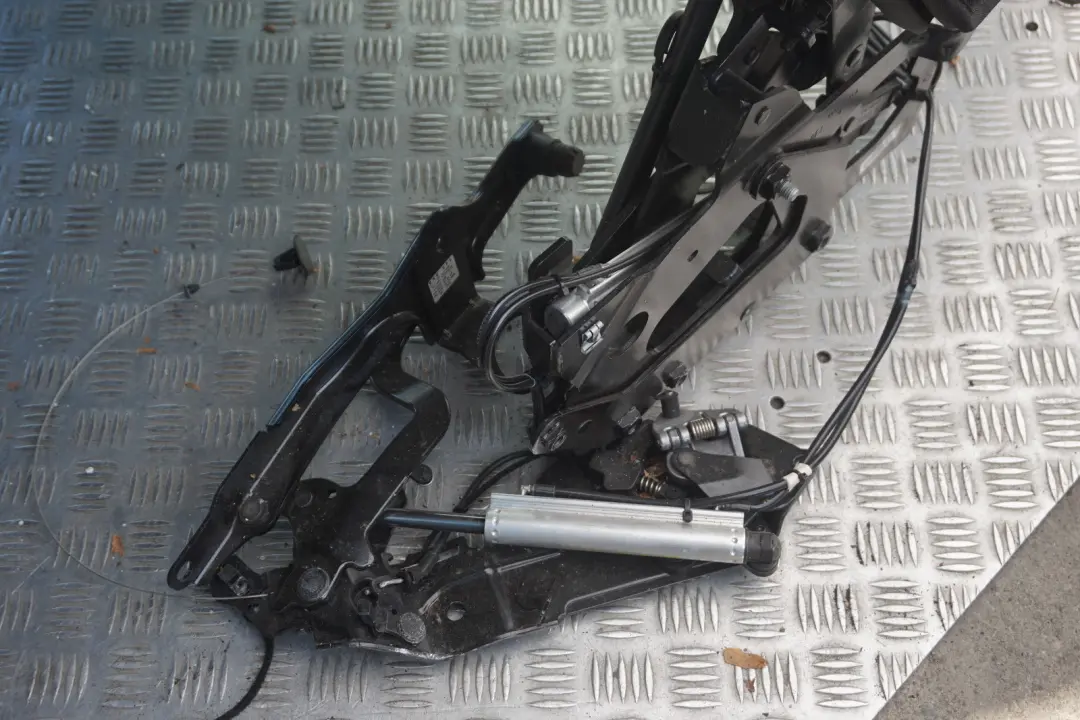 BMW E88 Cabrio Dach składany czarny - SKU 7180135-1 - Numer Części 7180135