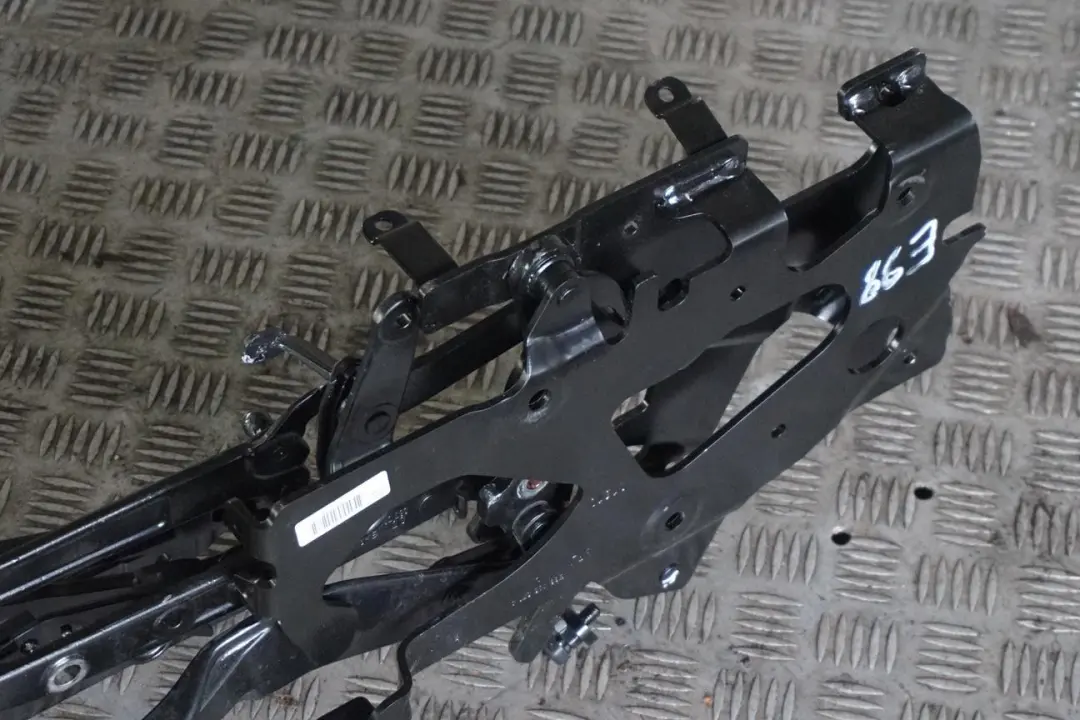 Folding Top Retractable Roof Frame Arm Hinge Mechanism to BMW 1 E88 Convertible with Part number 7180135 BMW 1 E88 Convertible Folding Top Retractable Roof Frame Arm Hinge Mechanism - SKU 7180135 - Part number 7180135