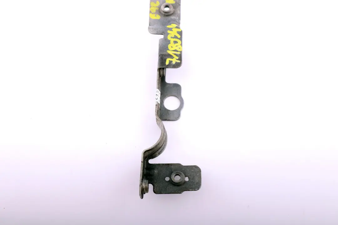 Right O/S Bracket Side Panel Entrance to BMW 3 Series E92 E93 LCI with Part number 7180344 BMW 3 Series E92 E93 LCI Right O/S Bracket Side Panel Entrance - SKU 7180344 - Part number 7180344