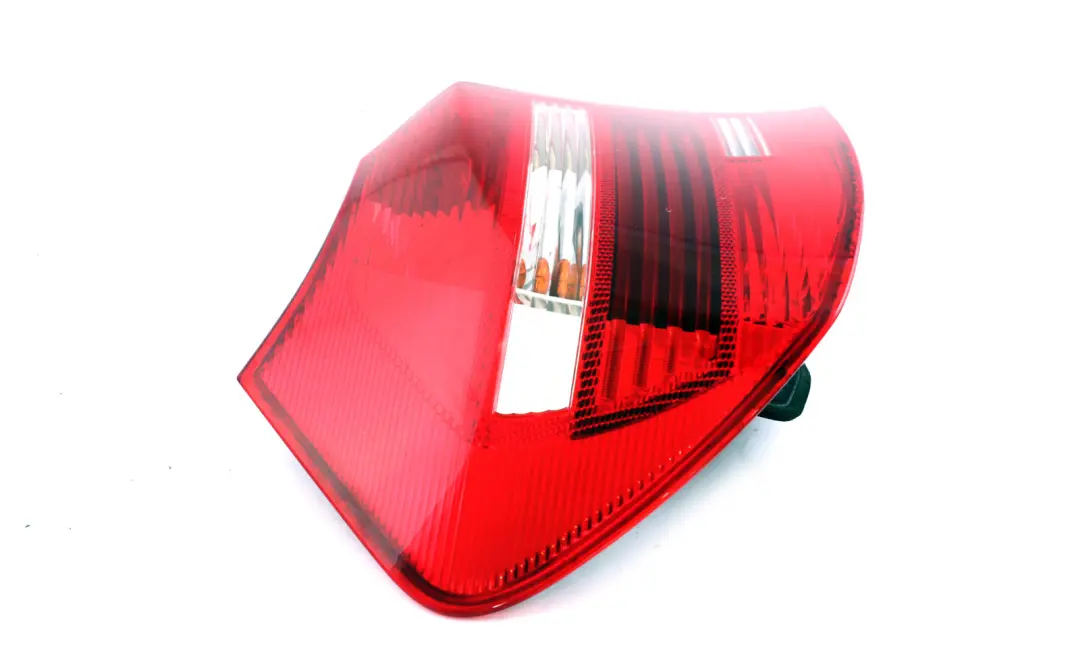 Lampe LED Lichtleiste Hinten Links für BMW E81 E87 LCI mit Teilenummer 7181297 BMW E81 E87 LCI Lampe LED Lichtleiste Hinten Links - SKU 7181297 - Teilenummer 7181297